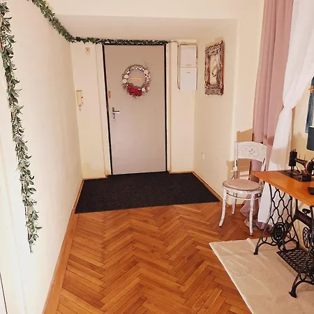 Middletown No 1, Self Check-in 24 H Apartment