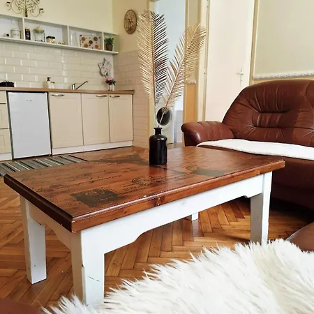 Middletown No 1, Self Check-in 24 H Banská Bystrica